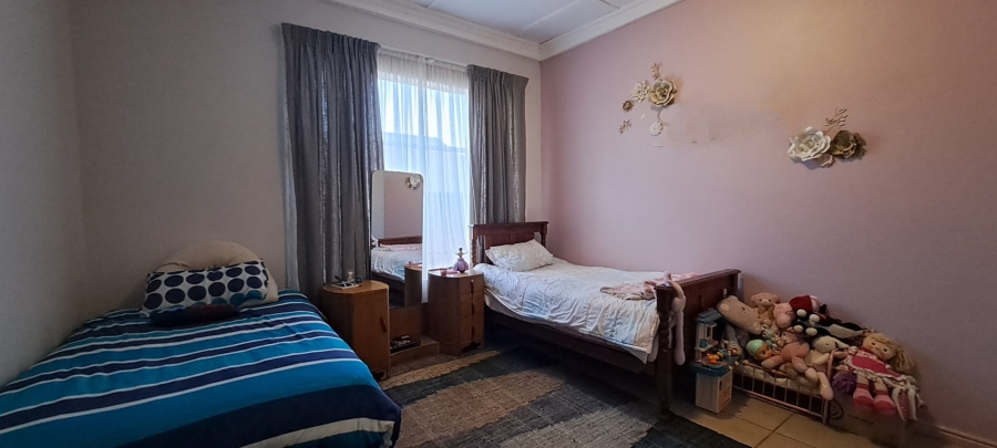 6 Bedroom Property for Sale in Eureka Free State